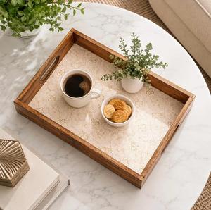 Plateau de rangement en bois rectangulaire, motif floral en relief, finition polie, utilisation en cuisine, luxe moderne, compatible lave-vaisselle - Product Image 3
