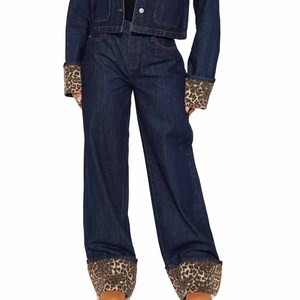 Pantalon ample à jambes droites pour femmes, nouveau style, avec ourlet roulé et patchwork imprimé léopard, jean à jambes larges - Product Image 1