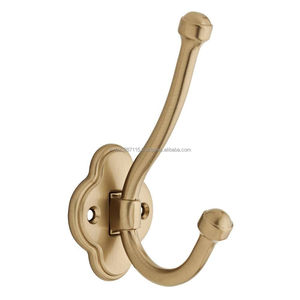 Ganchos de pared de latón de diseño que añaden un elemento artístico funcional a las paredes contemporáneas en hogares elegantes para la organización diaria - Product Image 6