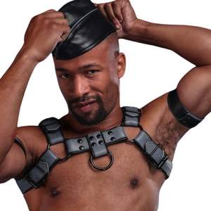 Harnais en fausse fourrure gris pour homme, modèle Dark Room Bulldog, avec sangles de poitrine réglables, pour tenue de club haut de gamme et costume sexy en dentelle - Product Image 5