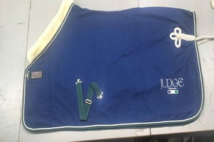 Couverture de cheval en polaire bleue, en polyester, absorbant la transpiration, personnalisable pour l'équitation en plein air, Kanpur, Inde - Product Image 5