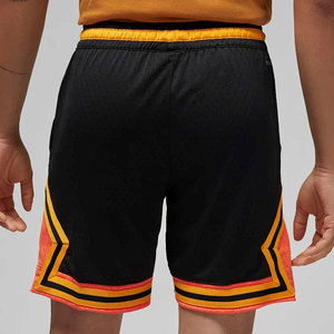 Shorts en maille 100 % polyester pour homme, motif uni noir et orange gazon, avec taille élastique et bande tricotée rayée - Product Image 3
