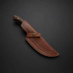 Couteau de chasse en acier à haute teneur en carbone, très vendu, avec manche en bois et étui en cuir, idéal pour le camping et les activités de plein air - Product Image 6