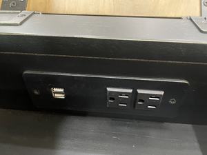 Table basse Topsail Tan Nhat pour salon moderne, MDF + placage de chêne, prises de charge, ports USB, rangement caché, impression - Product Image 3