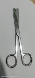 Ciseaux chirurgicaux de qualité supérieure à finition mate, vente en gros, ciseaux de coupe de pansements pour usage hospitalier - Product Image 2