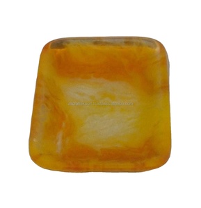 Bol à fruits artisanal et plat de service décoratif en résine pour la cuisine, la salle à manger et la décoration de table moderne - Product Image 1