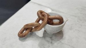 Adornos de pared personalizados hechos a mano con cadena entrelazada, decoración para el hogar, artículo de resina, cadena acrílica adorable para decoración de habitaciones, venta al por mayor. - Product Image 3