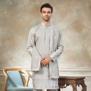 Ensemble Kurta Pyjama Traditionnel pour Hommes en Soie Pure avec Broderie et Dupatta Assorti pour Mariage et Diwali - Product Image 1
