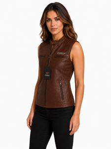 Chaleco de cuero premium para mujer con forro suave, costuras duraderas, bolsillos prácticos y un ajuste atemporal para montar a caballo, viajar y uso casual. - Product Image 4