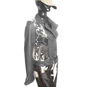 Chaqueta de cuero genuino de piel de vaca estilo motorista para mujer abrigo estampado de satén de invierno con bolsillos bordados para mujer/Niña - Product Image 3