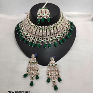 Nuevo Conjunto de Collar Choker Patwa Kundan Chapado en Oro con Aretes, para Novia, Boda India, Fiesta, Compromiso - Product Image 1