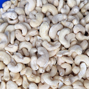Vietnam Trusted Supplier Santigo Vietnam Ww180 Best Quality Cashew <b>Nut</b> Kernels Wholesale Exported To Asia, Eu, Middle East - Product Image 1