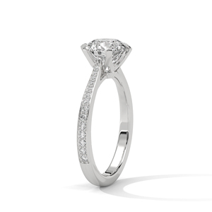 Bague en argent avec diamant, design personnalisé de qualité supérieure, pour fiançailles, anniversaire, célébrations et occasions spéciales, disponible à la vente - Product Image 2