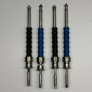 Juego de compresores de varillas espinales de 4 piezas de acero inoxidable, instrumento ortopédico con mango ergonómico para cirugía espinal manual en hospital, de Dentavex - Product Image 4