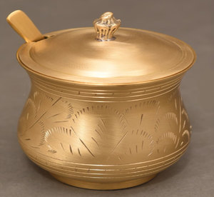 Lovely hand-painted brass ghee <b>pot</b> adorned with vibrant floral leaf motifs and a matching spoon. Available at wholesale price. - Product Image 2