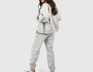 Ensemble de survêtement décontracté pour femmes, coupe ample, effet délavé à l'acide, sweat à capuche et pantalon de jogging, deux pièces, tenue décontractée, streetwear tendance pour femmes - Product Image 3