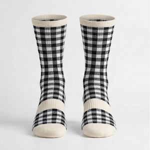 Calcetines de Hombre de Cinco Dedos Personalizados de Alta Calidad con Color y Logotipo Personalizados para Uso Invernal, Diseño Atlético Transpirable de Cinco Dedos Tejidos - Product Image 1
