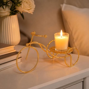Portavelas de metal con acabado dorado y negro en forma de bicicleta vintage, elegante decoración de mesa, ideal para la sala de estar y la decoración del hogar. - Product Image 2