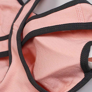Sujetador deportivo rosa para mujer con ribete gris, soporte medio, top transpirable para entrenamiento - Product Image 5