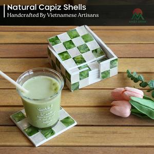 Ensemble de dessous-de-verre rectangulaires en nacre, motif à carreaux vert et blanc, design moderne fait main, tapis et sous-plats - Product Image 3