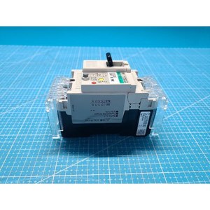 Disjoncteur différentiel Fuji EW32AAG-2P015 d'occasion – Pièces détachées d'équipement semi-conducteur de la génération précédente - Product Image 4