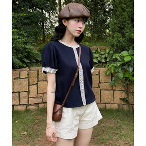 เสื้อยืดลำลองผู้หญิงขายดี ผ้าฝ้าย 65% / โพลีเอสเตอร์ 35% ทรงเข้ารูป กระดุมติด ดีไซน์ล่าสุด แบรนด์ส่วนตัว ผลิตในเวียดนาม - Product Image 1