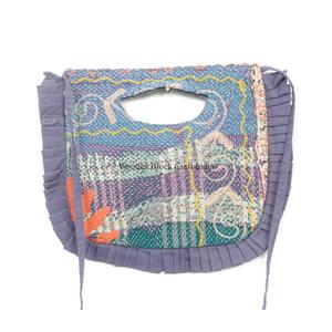 Sac à bandoulière et pochette Kantha pour femme, 100% coton indien, broderie bohème, motif Suzani, fait main, de créateur, pour exposition - Product Image 6