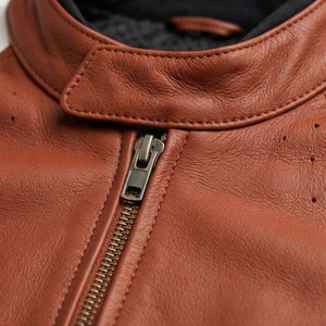 Chaqueta de Motociclista de Cuero Genuino para Hombre de la Mejor Calidad, Nueva Colección de Invierno, Chaquetas de Motocicleta con Protecciones Desmontables Personalizadas - Product Image 4