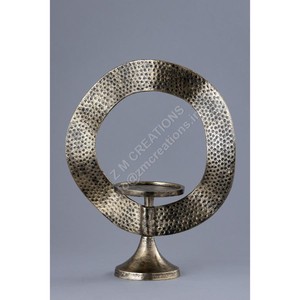 ชุดเชิงเทียนโลหะสไตล์แหวนแบบนามธรรม ทำด้วยมือ 2 ชิ้น อุปกรณ์ตกแต่งโต๊ะ ของตกแต่งสไตล์นอร์ดิกสมัยใหม่ ของตกแต่งงานแต่งงาน - Product Image 2