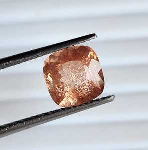 Piedra Preciosa Suelta 100% Natural, Certificada por IGI, de Piedra del Sol de Oregón, Corte Cojín, Color Rojo Schiller, Todas las Formas y Tamaños, Disponible al por Mayor - Product Image 1