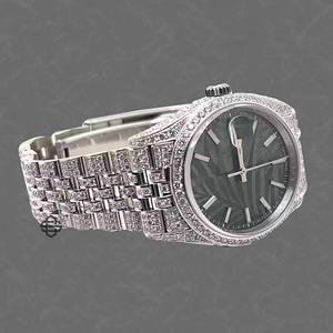 Montre de luxe pour homme, style affaires, à quartz, squelette, entièrement sertie de diamants Moissanite, mouvement ETA, bracelet en acier inoxydable personnalisé - Product Image 4