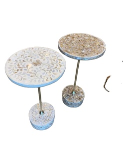 โต๊ะคอนโซลด้านข้างสำหรับห้องนั่งเล่น Diwali ของตกแต่งบ้านแบบฝังกระดูกทรงกลมลายหอยเชลล์เป็นมิตรต่อสิ่งแวดล้อมทันสมัยทำด้วยมือ - Product Image 3