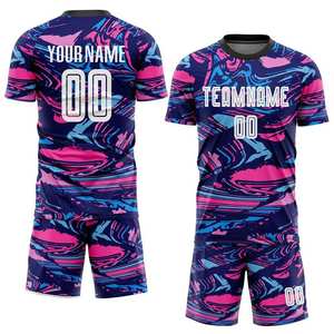 ชุดเสื้อฟุตบอลสีเขียวสำหรับผู้ชาย แขนสั้น คอวี ระบายอากาศได้ดี ผลิตจากโพลีเอสเตอร์ ซับเหงื่อ แห้งไว พิมพ์ลายด้วยเทคนิคฮีททรานเฟอร์ เอวยางยืด - Product Image 3