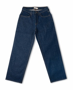 Jeans de mujer de mezclilla de lavado oscuro, de pierna recta, largos, con cierre de botones, informales, de corte regular, cintura media, con logo - Product Image 1