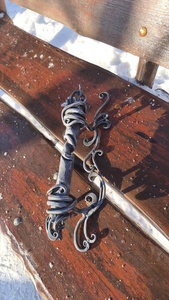 Poignée de portail en fer forgé résistant à la rouille avec un design élégant à motifs ouverts, style traditionnel, installation facile - Product Image 5