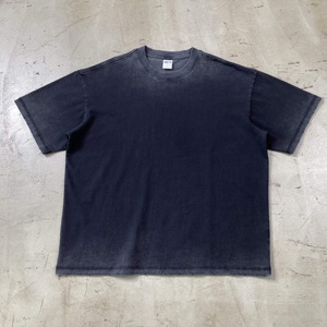 เสื้อยืดโอเวอร์ไซส์สีดำพิมพ์ลายกราฟิกสไตล์วินเทจแบบย้อมสีเอซิดสำหรับผู้ชาย ขายส่งแบบ OEM เสื้อยืดเนื้อหนักแบบซักแล้ว พิมพ์ลายด้วยเทคนิค DTG - Product Image 5