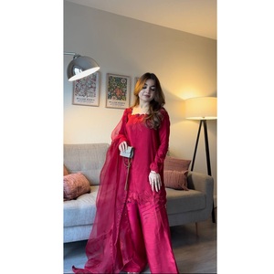 Conjunto de Kurti de Tela Romana Tradicional con Palazzo y Dupatta de Organza para Uso Diario, Ocasiones Festivas y Estilo de Fiesta - Product Image 1