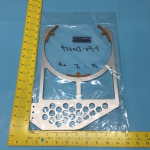Lente VARIAN E17134871 #   1, 1ST, GROUND APERTURE - Equipo y piezas de semiconductores de confianza de la marca global legendaria - Product Image 1