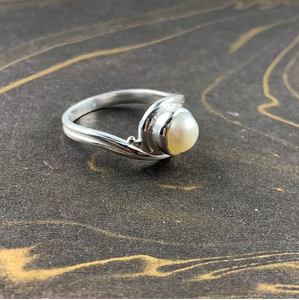 Anillo de Perlas Blancas Naturales, Plata de Ley 925, Diseño Apilable, Joyería de Perlas al por Mayor de JAIPUR SILVER - Product Image 2