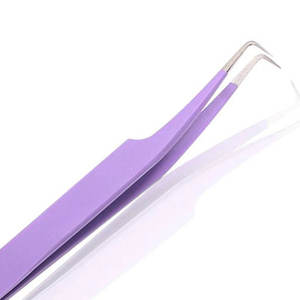 Pinzas Curvas para Cejas DANTRIC IMPLANTS T-005, Punta Puntiaguda, Antiestáticas, Acero Inoxidable, Mango Liso Morado, Diseño Moderno y Duradero - Product Image 5