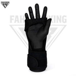 Bandages de boxe noirs à rembourrage en gel, gants intérieurs, sangle de poignet réglable pour la fermeture, protection respirante des articulations, personnalisables - Product Image 2