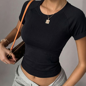 Crop top blanc pour femme, manches courtes, col rond, coupe ajustée, tricoté en coton et élasthanne, décontracté, printemps-été, couleur unie - Product Image 5