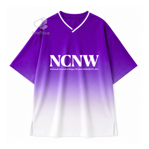 Camiseta Oversize para Mujer NCNW Sorority, Morado y Blanco, Casual, Holgada, con Cuello en V, Diseño Gráfico de Hermandad, Ropa Universitaria Griega - Product Image 1
