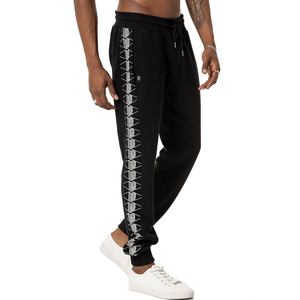Vêtements de sport personnalisés, style moderne, pour hommes, ensembles de survêtements imprimés, tissu doux et résistant, pour la gym, le fitness, les voyages et le quotidien. - Product Image 4