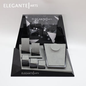 Vitrine de bijouterie pour hommes - Product Image 2