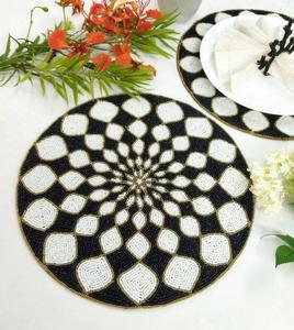 ผ้ารองจานทรงกลมปักลูกปัดงานแฮนด์เมดสุดหรูดีไซน์ไม่เหมือนใคร - Product Image 2