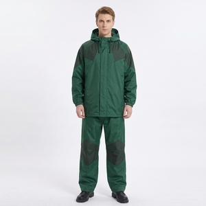 Traje Impermeable Verde Cazador, de Tela Oxford con Costuras Selladas, con Capucha, Resistente, para Jardinería y Trabajo Pesado - Product Image 1