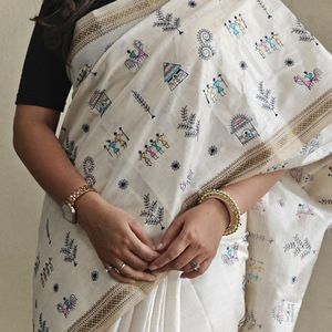 Premium Pure <strong>Loom</strong> <strong>Saree</strong> with Worli Embroidery Copper Zari Border And Zari Woven Pallu Designer Ethnic <strong>Saree</strong> BY Royal Export - Product Image 6