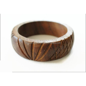Bracelets en bois de manguier de qualité supérieure, faits à la main, motifs naturels sculptés linéaires, accessoires élégants pour femmes, bijoux artisanaux. - Product Image 5