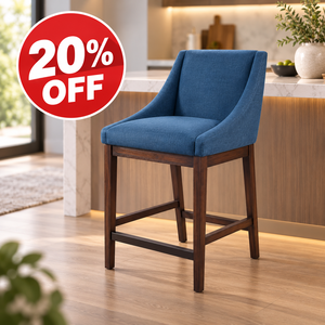 Chaise de bar moderne en tissu bleu avec structure en bois, accoudoirs fixes, design contemporain pour bar à domicile, îlot de cuisine, chaises de bar - Product Image 1
